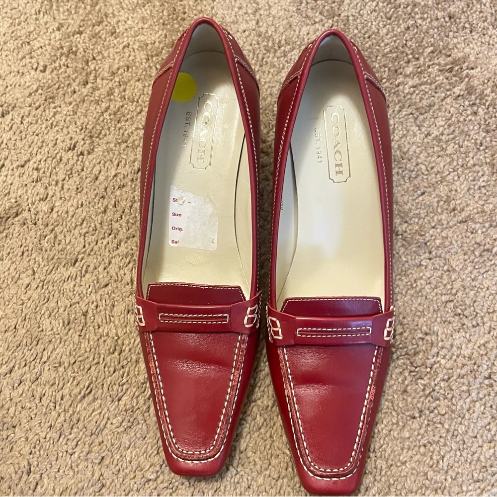 Coach Cicely Heel Loafers Womens Size 7 B Cherry Red Leather Stacked 2 3/4 Heel - Picture 1 of 6